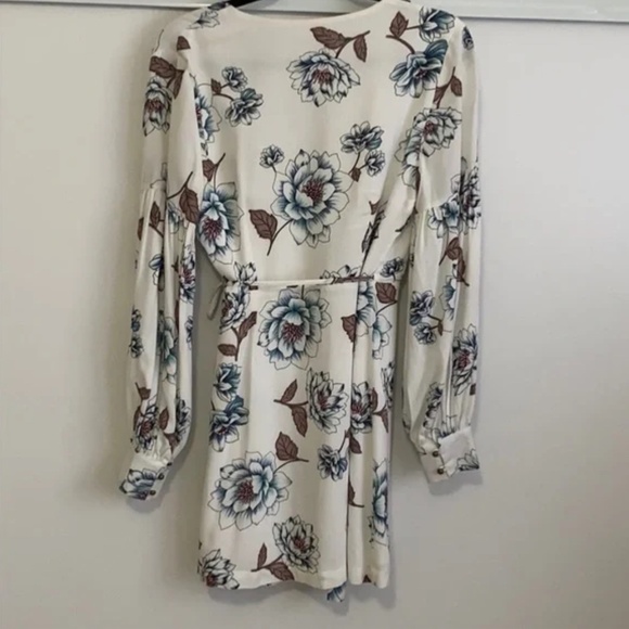 Everly floral print wrap mini - Picture 5 of 5